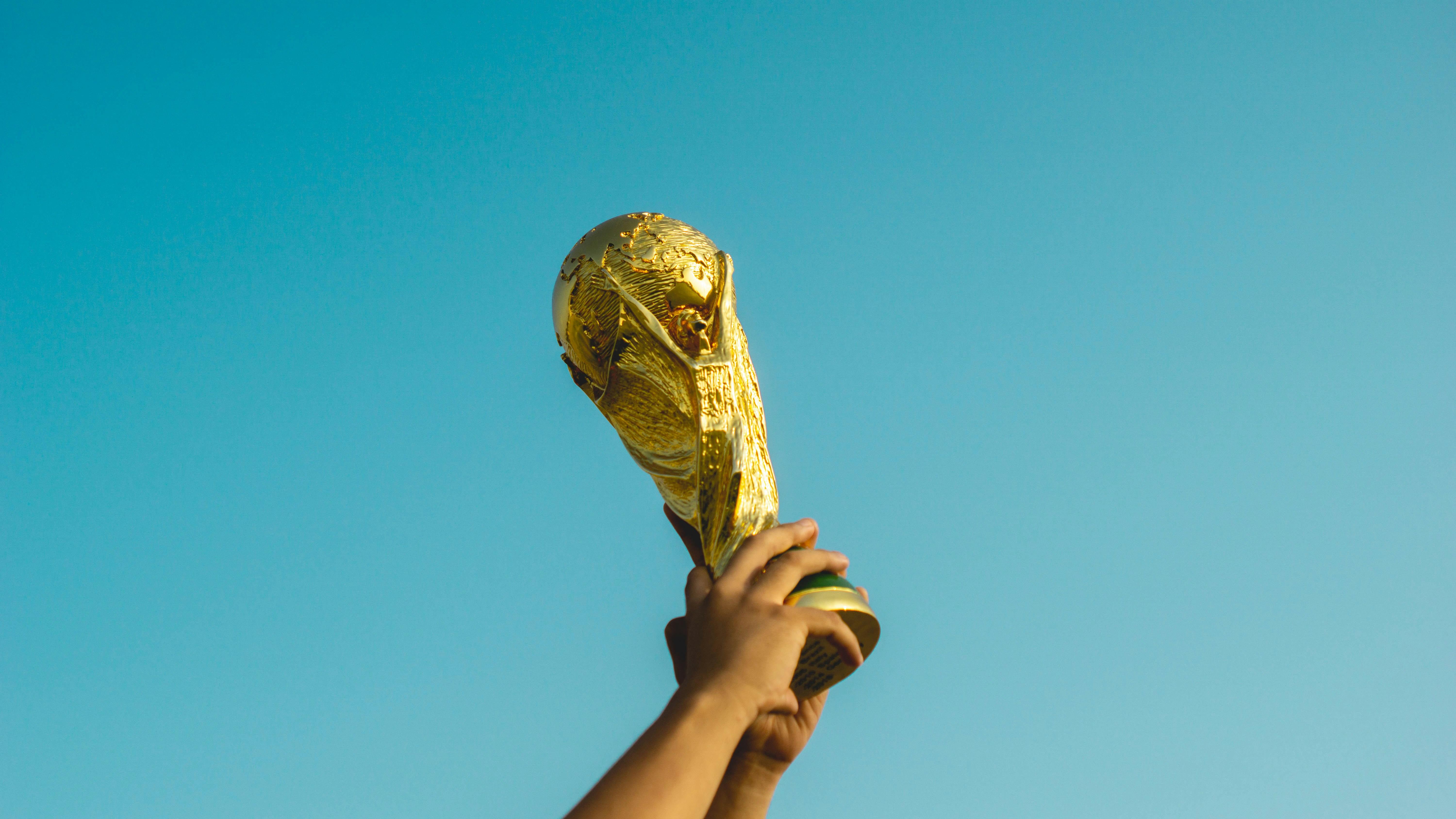 The Art of Picking Winners: Secrets Behind Products That Skyrocket Sales 4 Leveraging Data Analytics and Market Research to Predict Sales Success
