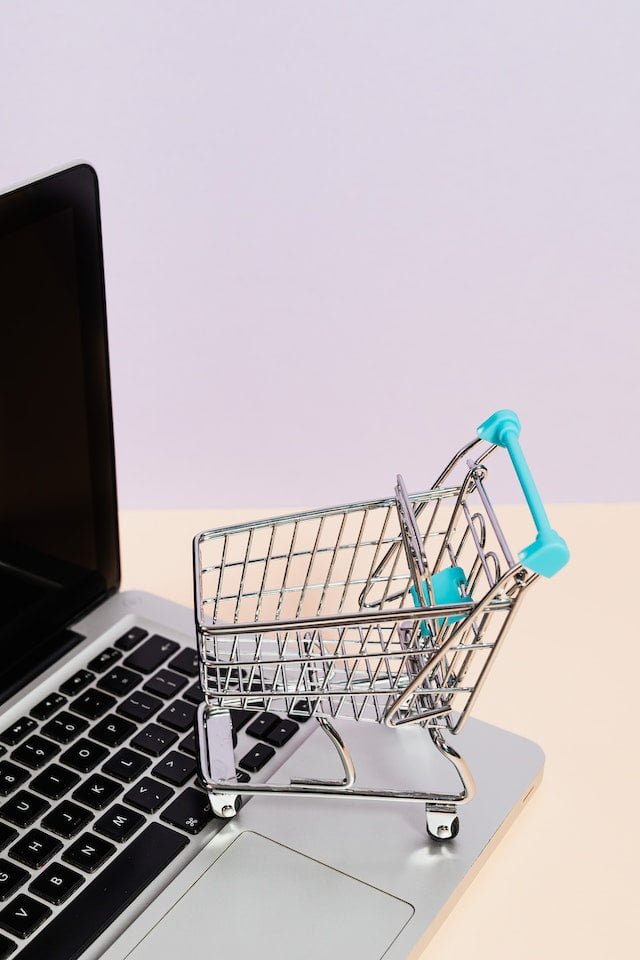Ways to reduce cart abandonment in e-commerce